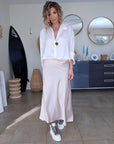 Jupe beige satinée