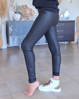 Legging huilé noir