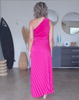 Robe asymétrique fuchsia