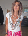 T-shirt hippie à perles