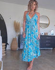 Robe bleue dos nu en soie