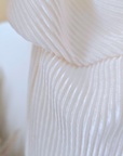 Robe irisée écrue