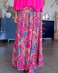 Jupe fuchsia fendue