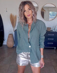Short star en cuir