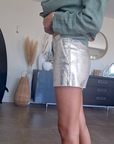 Short star en cuir