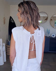 Pull blanc dos ouvert