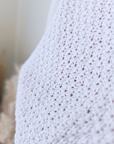 Pull blanc dos ouvert