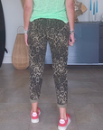 Pantalon jeeging léopard kaki