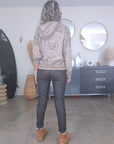 Pull capuche beige marron