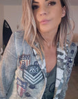 Veste cintrée esprit militaire avec strass