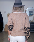 Pull beige chaud amour léopard