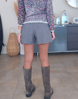 Short chevron gris