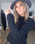 Pull chaud épaule dénudée - 𝐌𝐚𝐫𝐢𝐧𝐚𝟒𝟒𝐟𝐚𝐦𝐢𝐥𝐲