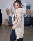 Manteau bouclette beige à manches dorées - 𝐌𝐚𝐫𝐢𝐧𝐚𝟒𝟒𝐟𝐚𝐦𝐢𝐥𝐲