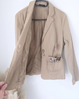 Veste cintrée beige boutons - 𝐌𝐚𝐫𝐢𝐧𝐚𝟒𝟒𝐟𝐚𝐦𝐢𝐥𝐲