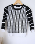 Pull noir et blanc imprimé géométrique - 𝐌𝐚𝐫𝐢𝐧𝐚𝟒𝟒𝐟𝐚𝐦𝐢𝐥𝐲