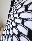 Pull noir et blanc imprimé géométrique - 𝐌𝐚𝐫𝐢𝐧𝐚𝟒𝟒𝐟𝐚𝐦𝐢𝐥𝐲