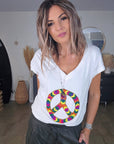 T-shirt blanc muni de perles multicolores peace n'love - 𝐌𝐚𝐫𝐢𝐧𝐚𝟒𝟒𝐟𝐚𝐦𝐢𝐥𝐲