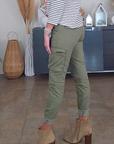 Pantalon cargo kaki - 𝐌𝐚𝐫𝐢𝐧𝐚𝟒𝟒𝐟𝐚𝐦𝐢𝐥𝐲