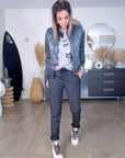 Pull gris ร รฉcussons - ๐๐๐ซ๐ข๐ง๐๐๐๐๐๐ฆ๐ข๐ฅ๐ฒ
