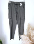 Pantalon cargo kaki - 𝐌𝐚𝐫𝐢𝐧𝐚𝟒𝟒𝐟𝐚𝐦𝐢𝐥𝐲