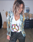 Veste cintrée à imprimé python vert et jaune, munie de strass - 𝐌𝐚𝐫𝐢𝐧𝐚𝟒𝟒𝐟𝐚𝐦𝐢𝐥𝐲