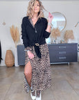 Cardigan noir à boucle dorée - 𝐌𝐚𝐫𝐢𝐧𝐚𝟒𝟒𝐟𝐚𝐦𝐢𝐥𝐲