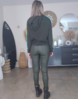 Pantalon slim huilé vert kaki - 𝐌𝐚𝐫𝐢𝐧𝐚𝟒𝟒𝐟𝐚𝐦𝐢𝐥𝐲