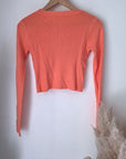 Pull corail clair à maille fine côtelée - 𝐌𝐚𝐫𝐢𝐧𝐚𝟒𝟒𝐟𝐚𝐦𝐢𝐥𝐲