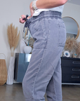 Pantalon gris coupe droite - 𝐌𝐚𝐫𝐢𝐧𝐚𝟒𝟒𝐟𝐚𝐦𝐢𝐥𝐲
