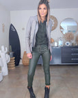 Pull vert kaki à manches arc-en-ciel fluo - 𝐌𝐚𝐫𝐢𝐧𝐚𝟒𝟒𝐟𝐚𝐦𝐢𝐥𝐲