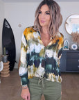 Chemise tie and dye kaki et jaune - 𝐌𝐚𝐫𝐢𝐧𝐚𝟒𝟒𝐟𝐚𝐦𝐢𝐥𝐲