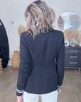 Veste cintrée noire à poignets sweat - 𝐌𝐚𝐫𝐢𝐧𝐚𝟒𝟒𝐟𝐚𝐦𝐢𝐥𝐲
