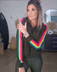 Pull vert kaki à manches arc-en-ciel fluo - 𝐌𝐚𝐫𝐢𝐧𝐚𝟒𝟒𝐟𝐚𝐦𝐢𝐥𝐲