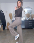Pantalon chevrons beige longueur normale - 𝐌𝐚𝐫𝐢𝐧𝐚𝟒𝟒𝐟𝐚𝐦𝐢𝐥𝐲