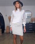 Pull blanc manches ajourées - 𝐌𝐚𝐫𝐢𝐧𝐚𝟒𝟒𝐟𝐚𝐦𝐢𝐥𝐲