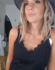 Débardeur noir col V