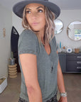 Tee-shirt kaki perles bijoux