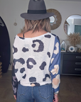 Pull imprimé léopard bleu