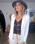 Veste cintrée blanche - 𝐌𝐚𝐫𝐢𝐧𝐚𝟒𝟒𝐟𝐚𝐦𝐢𝐥𝐲