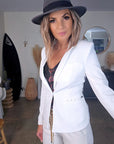 Veste cintrée blanche - 𝐌𝐚𝐫𝐢𝐧𝐚𝟒𝟒𝐟𝐚𝐦𝐢𝐥𝐲