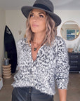 Cardigan léopard noir et blanc