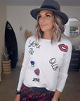 Pull blanc écussons - 𝐌𝐚𝐫𝐢𝐧𝐚𝟒𝟒𝐟𝐚𝐦𝐢𝐥𝐲