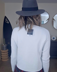 Pull blanc écussons - 𝐌𝐚𝐫𝐢𝐧𝐚𝟒𝟒𝐟𝐚𝐦𝐢𝐥𝐲