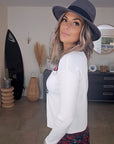 Pull blanc écussons - 𝐌𝐚𝐫𝐢𝐧𝐚𝟒𝟒𝐟𝐚𝐦𝐢𝐥𝐲