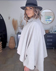 Manteau cape écru chiné