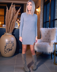 Robe grise à maille côtelée