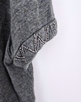 Tee-shirt kaki perles bijoux