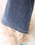 Jean bleu coupe droite à ceinture asymétrique. - 𝐌𝐚𝐫𝐢𝐧𝐚𝟒𝟒𝐟𝐚𝐦𝐢𝐥𝐲