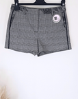 Short chic à carreaux